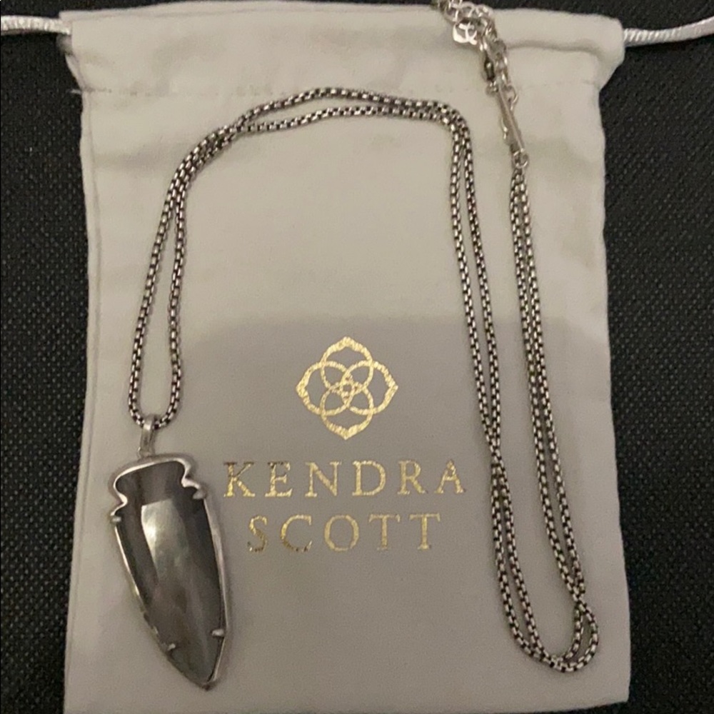 Kendra Scott Arrowhead long necklace